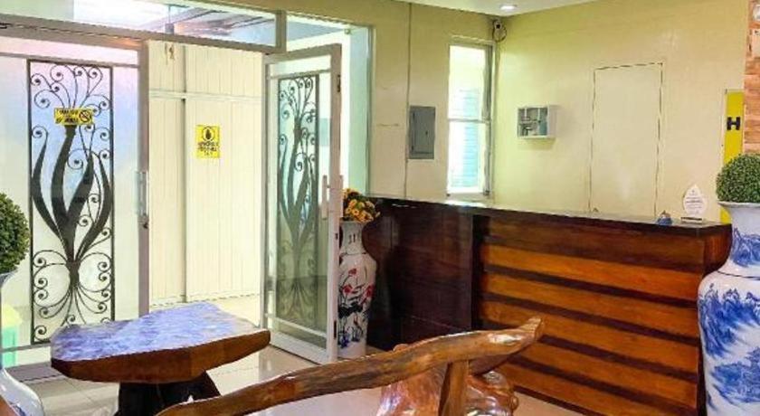 Jm Backpackers Hometel Guimaras Extérieur photo