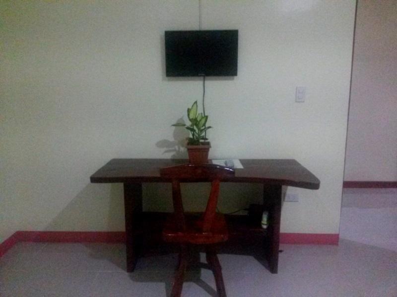 Jm Backpackers Hometel Guimaras Extérieur photo